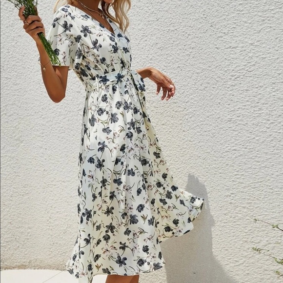 Boho floral flutter sleeve belted A line dress - Picture 10 of 16